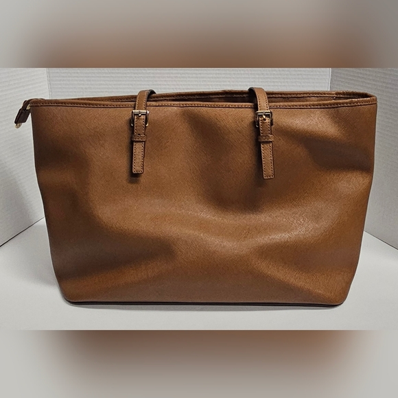 Michael Kors Handbag - Picture 5 of 16